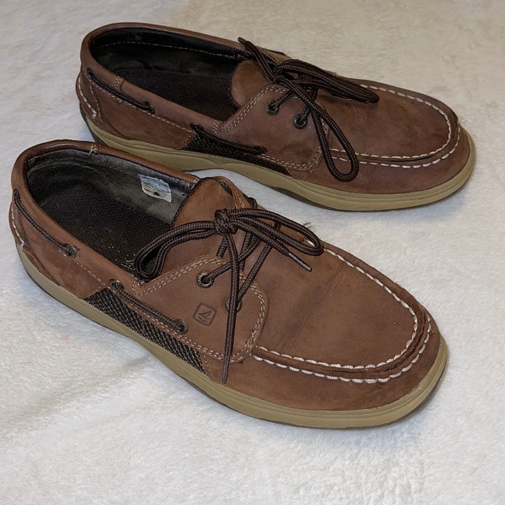 Boys 7 Sperry Intrepid Top-Sider shoes